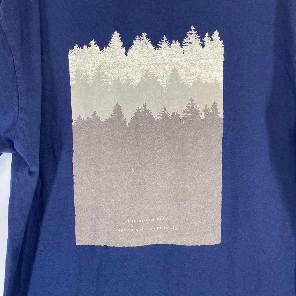 The North Face Blue Ombre Forest Graphic Print Short Sleeve Tshirt Size Large